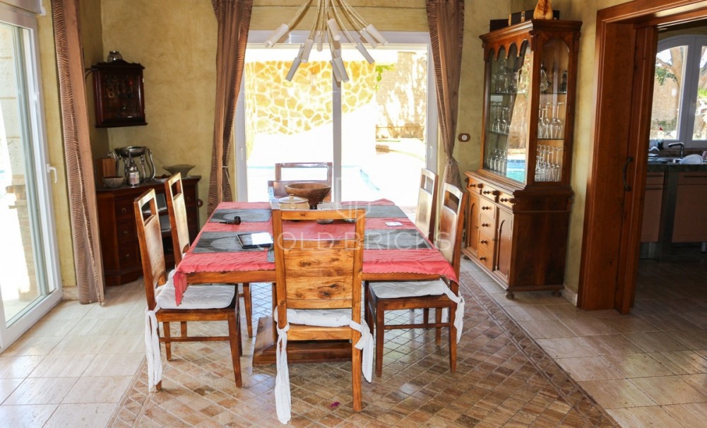 Wederverkoop ·  · Cartagena · Los Urrutias