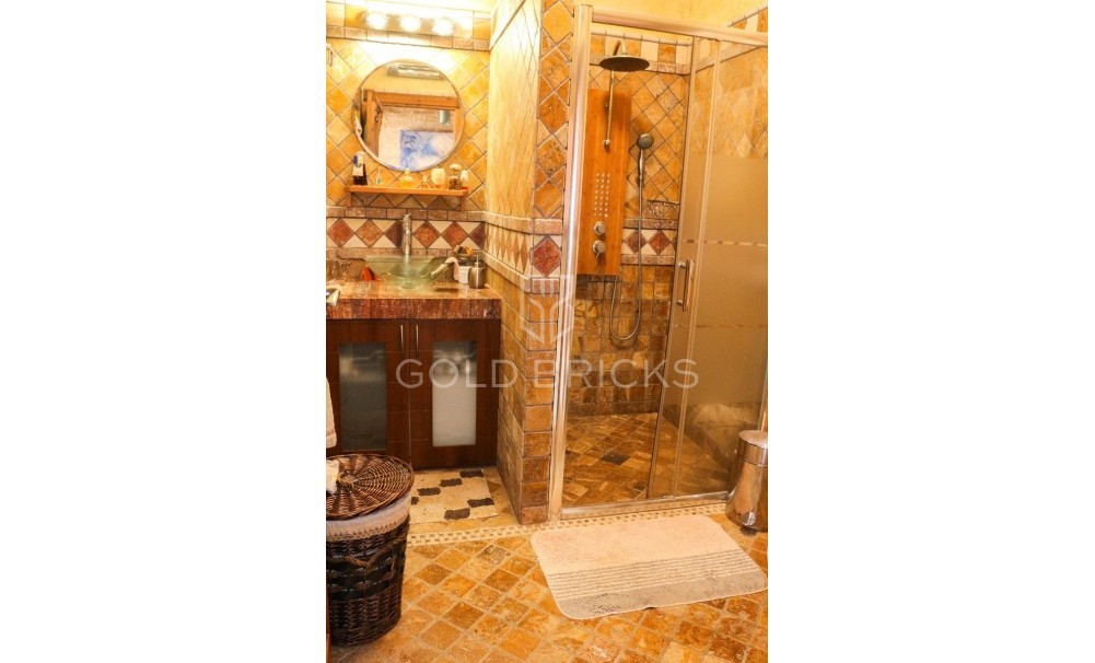 Wederverkoop ·  · Cartagena · Los Urrutias