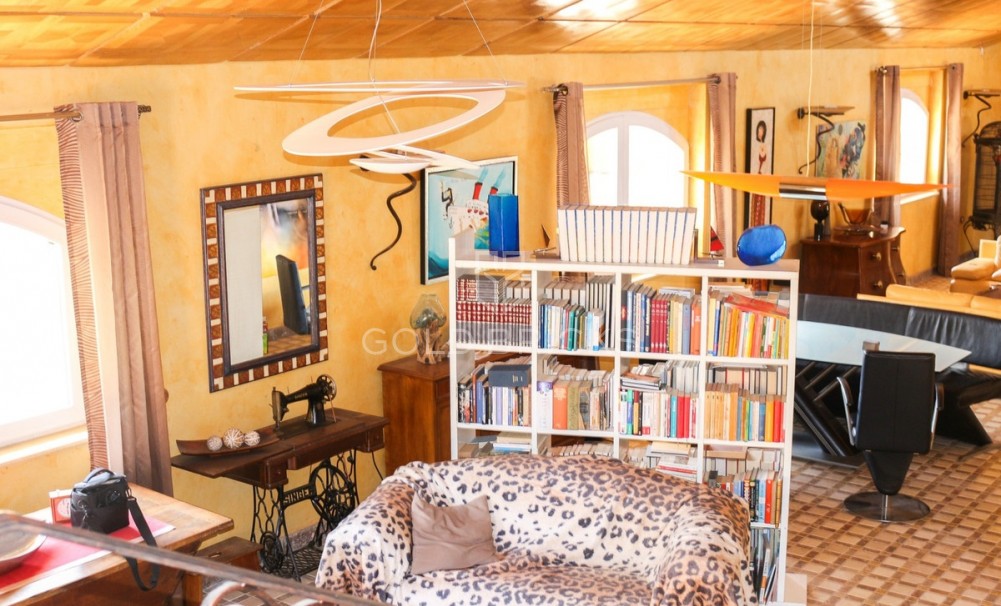 Wederverkoop ·  · Cartagena · Los Urrutias