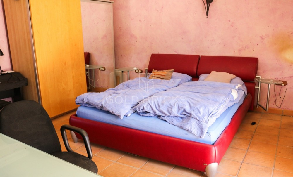 Wederverkoop ·  · Cartagena · Los Urrutias