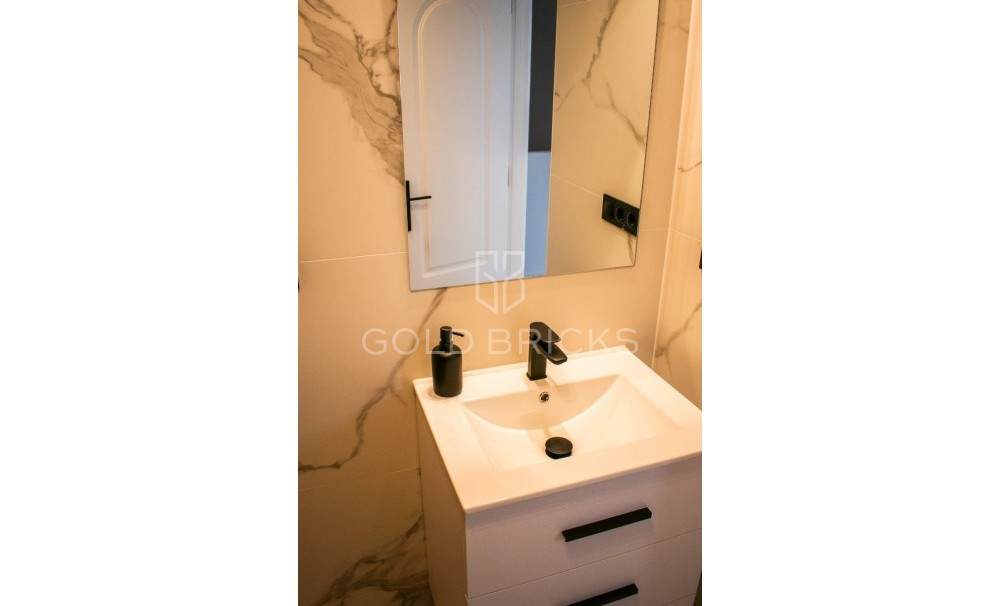 Wederverkoop ·  · Orihuela · Punta Prima