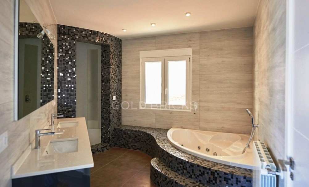 Wederverkoop ·  · Altea · Altea Hills