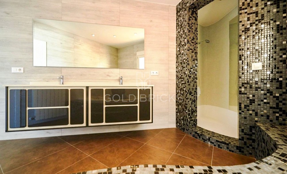 Wederverkoop ·  · Altea · Altea Hills