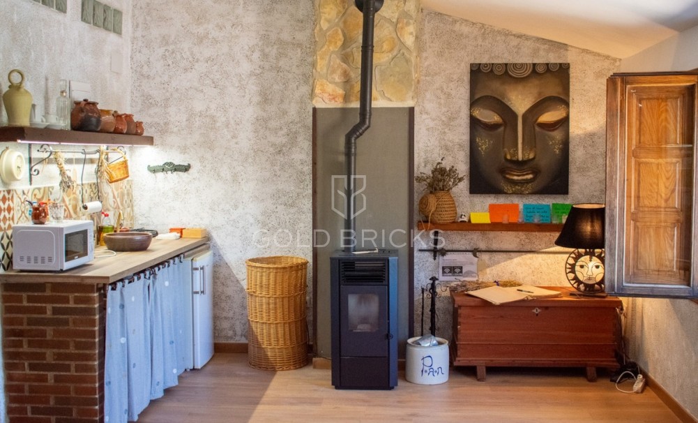 Wederverkoop ·  · Onil · Onil Centro