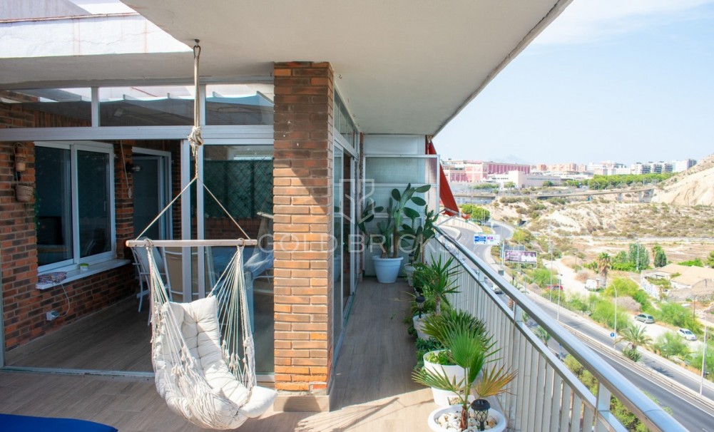 Wederverkoop ·  · Alicante · Alicante Centro