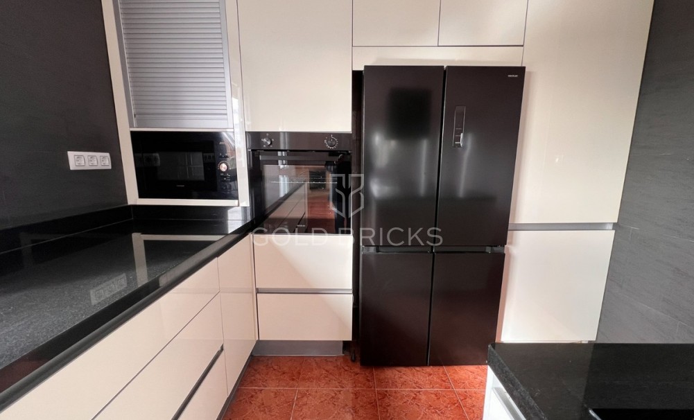 Wederverkoop ·  · Dolores · Dolores Centro