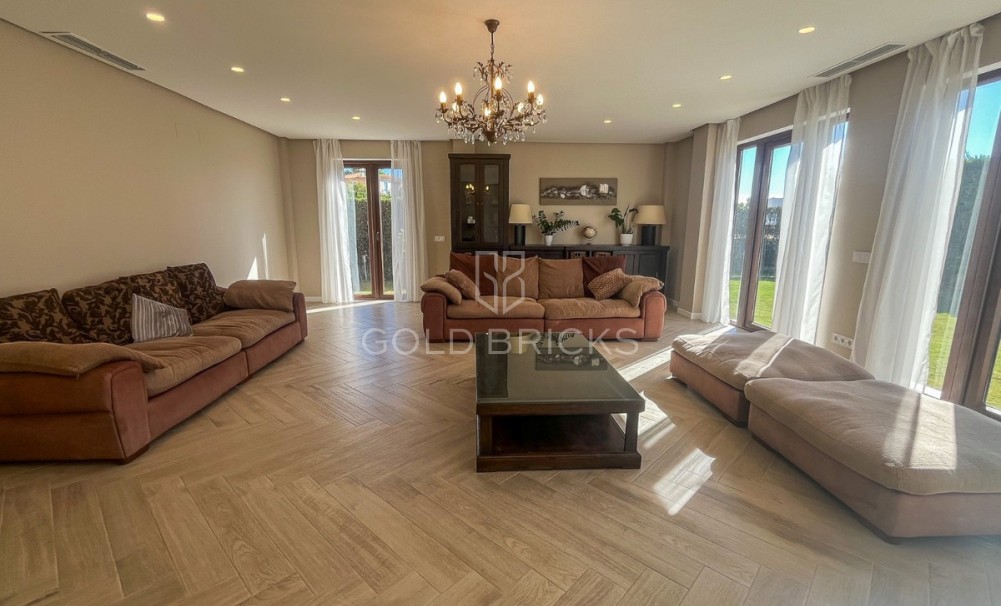 Sprzedaż ·  · Finestrat