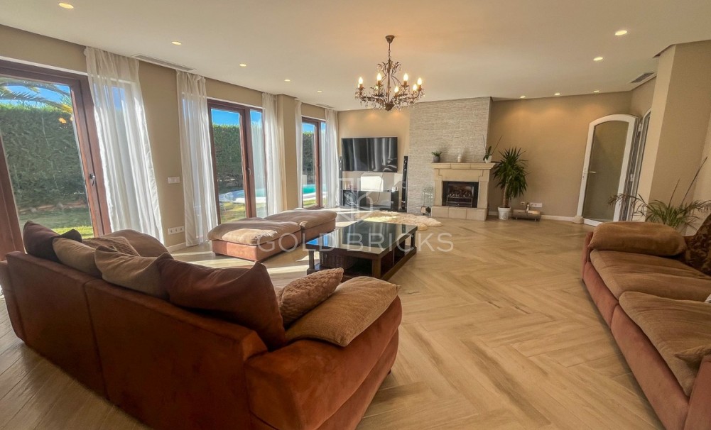 Sprzedaż ·  · Finestrat