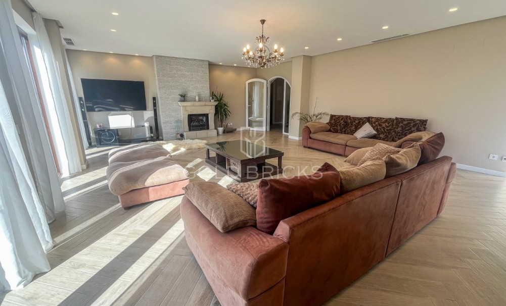 Sprzedaż ·  · Finestrat