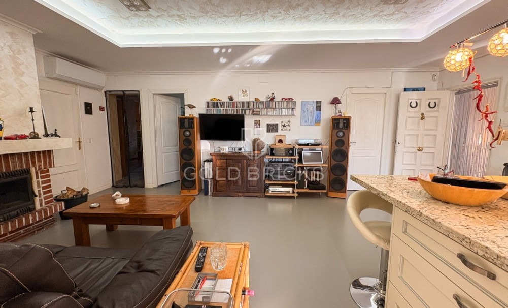 Wederverkoop ·  · Crevillente - Crevillent · Crevillente - Crevillent Centro