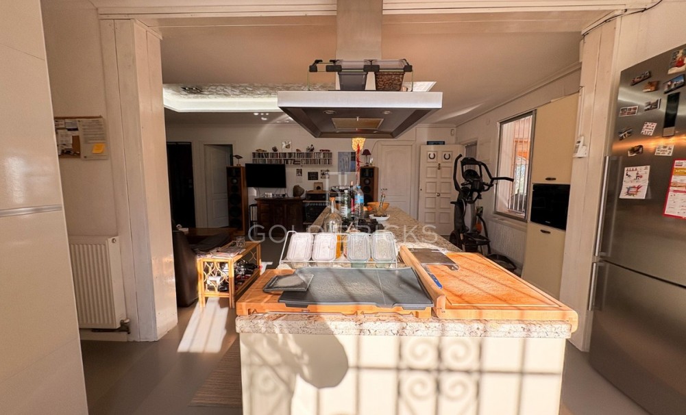 Wederverkoop ·  · Crevillente - Crevillent · Crevillente - Crevillent Centro