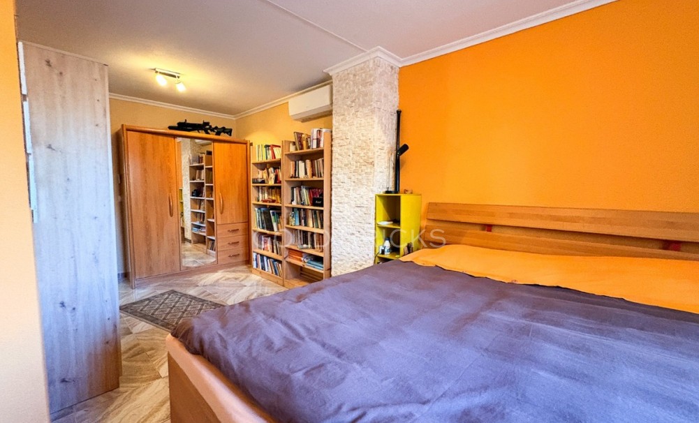 Wederverkoop ·  · Crevillente - Crevillent · Crevillente - Crevillent Centro