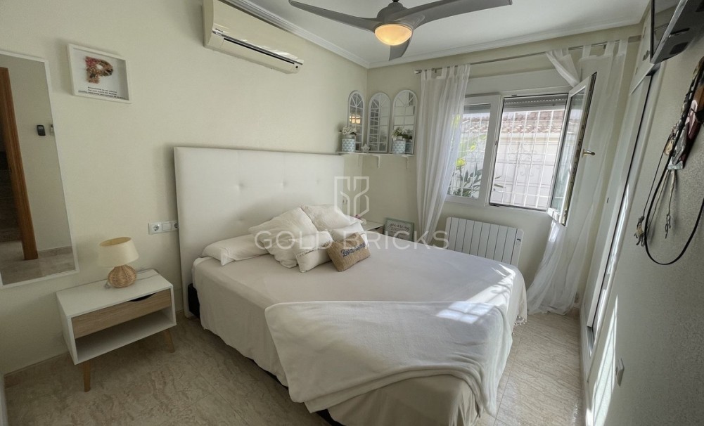 Wederverkoop ·  · Pilar de la Horadada · Torre De La Horadada