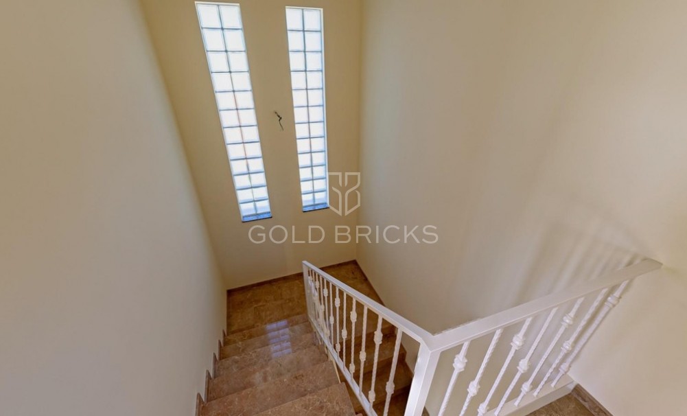 Wederverkoop ·  · l'Alfas del Pi · L'Alfás del Pi Centro