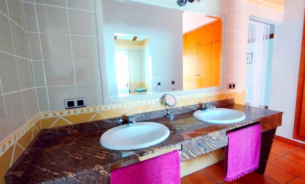 Resale ·  · l'Alfas del Pi · L'Alfás del Pi Centro