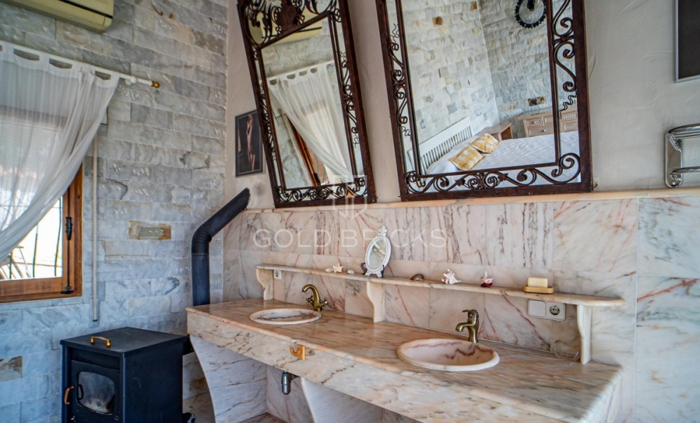 Wederverkoop ·  · Benissa · Benissa Centro