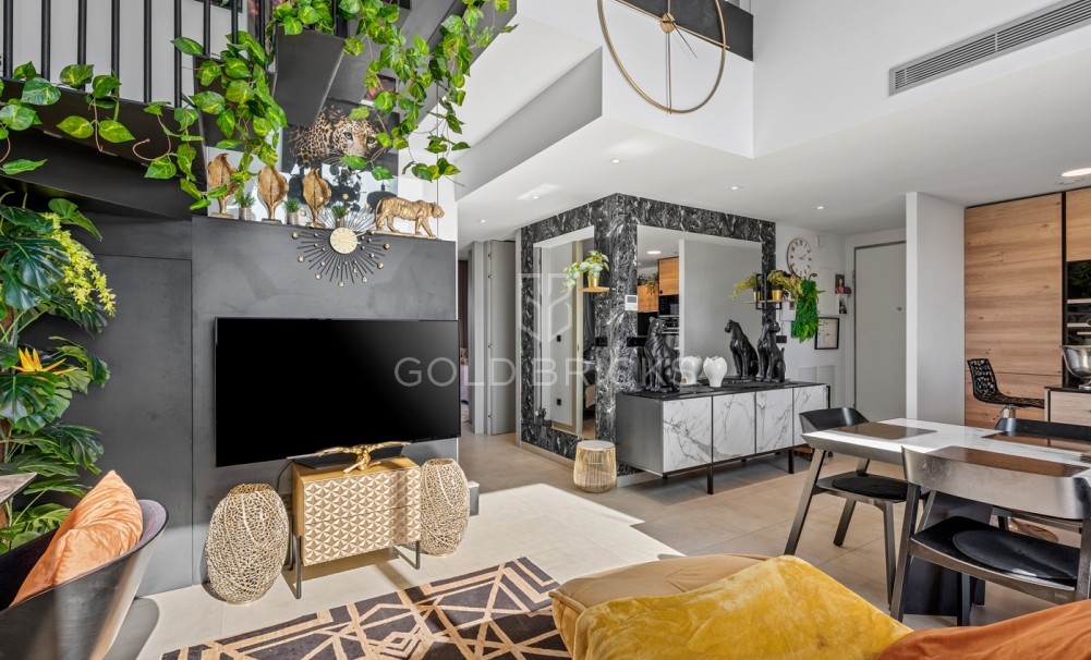 Sale · Penthouse · Villamartín