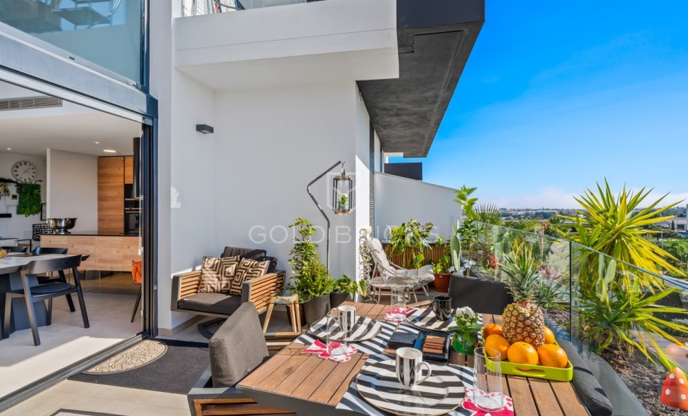 Sale · Penthouse · Villamartín