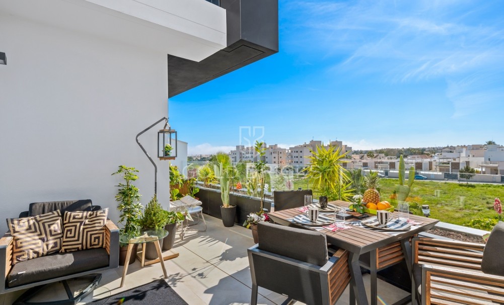 Sale · Penthouse · Villamartín