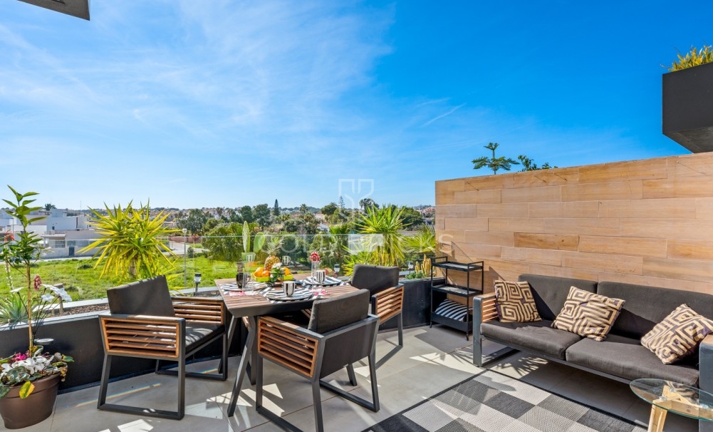 Sale · Penthouse · Villamartín