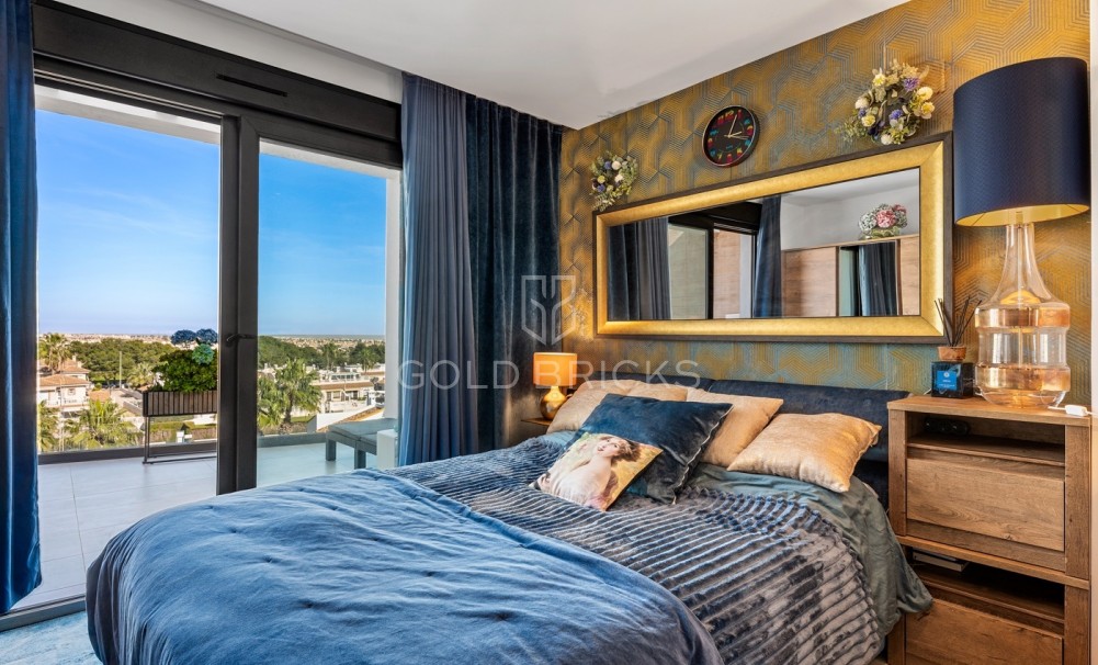 Sale · Penthouse · Villamartín