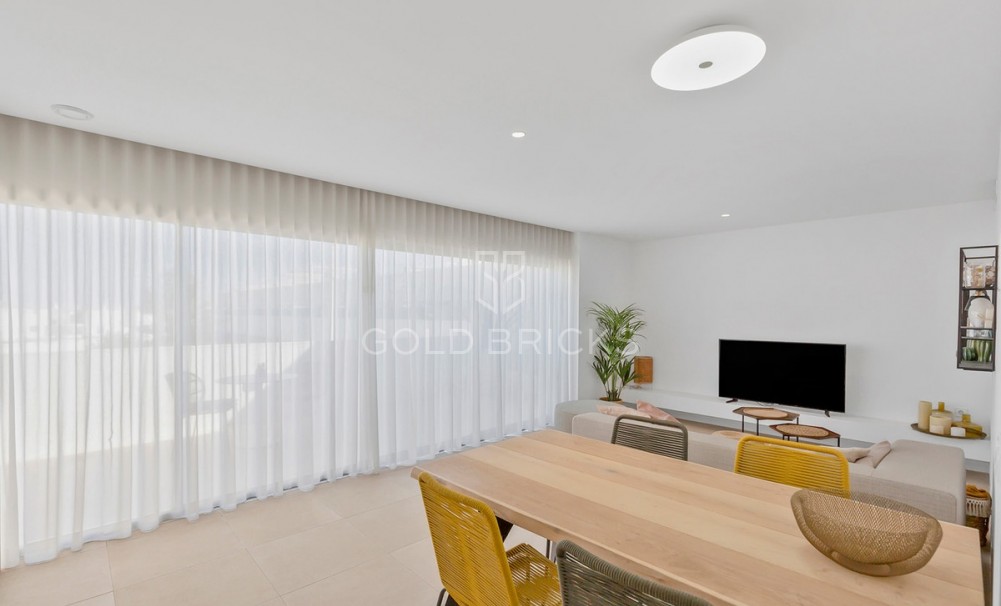 Wederverkoop ·  · Orihuela · Los Balcones