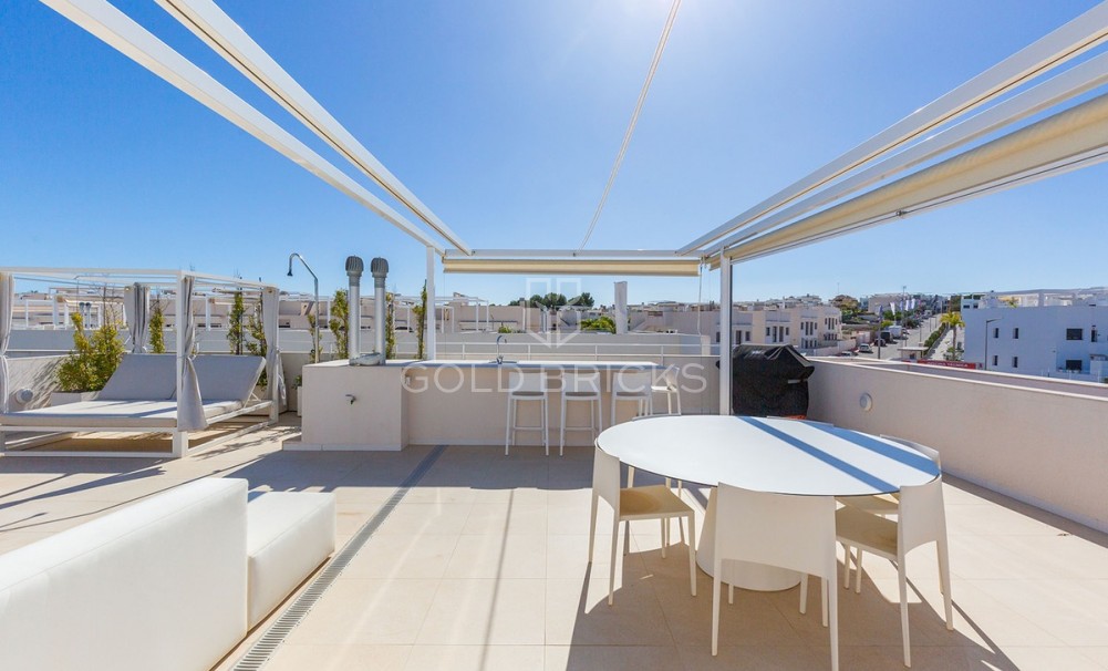 Wederverkoop ·  · Orihuela · Los Balcones