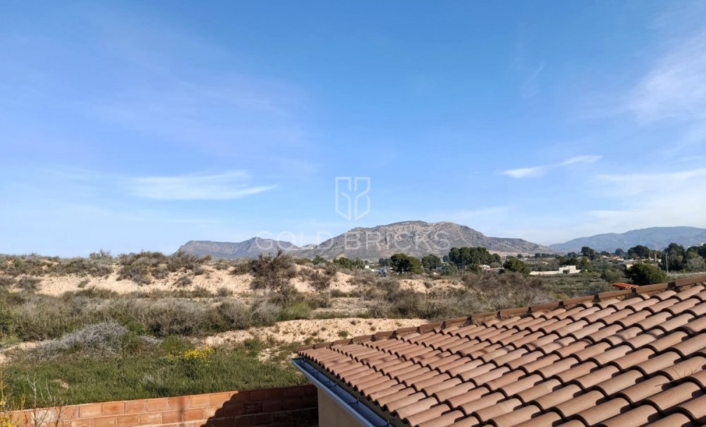 Wederverkoop ·  · Elda · Elda Centro