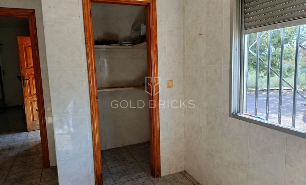 Wederverkoop ·  · Elda · Elda Centro