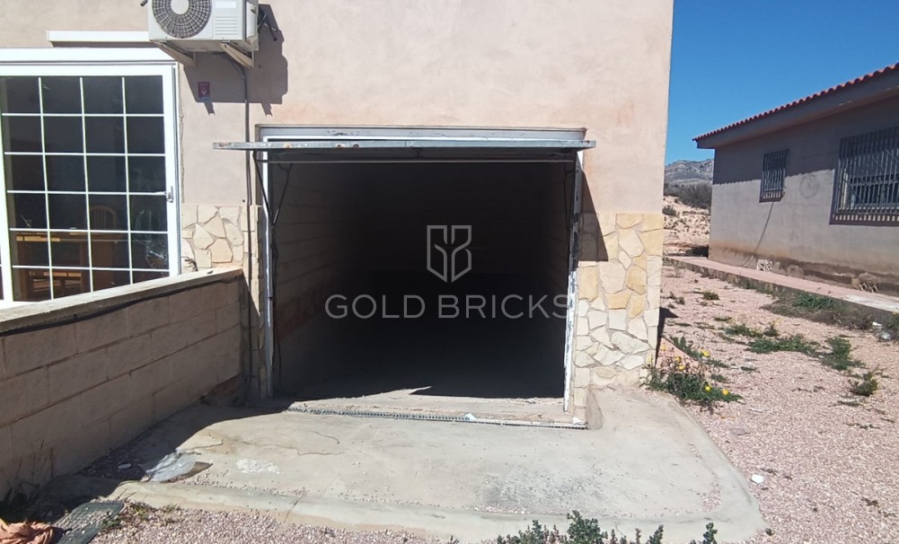 Wederverkoop ·  · Elda · Elda Centro