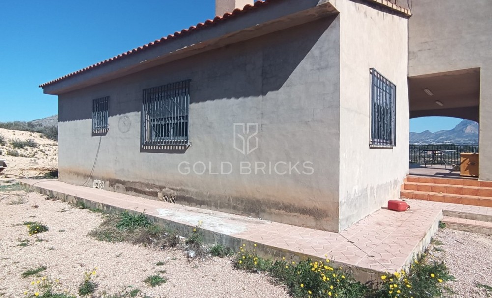 Wederverkoop ·  · Elda · Elda Centro