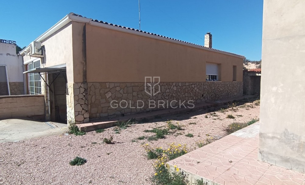 Wederverkoop ·  · Elda · Elda Centro