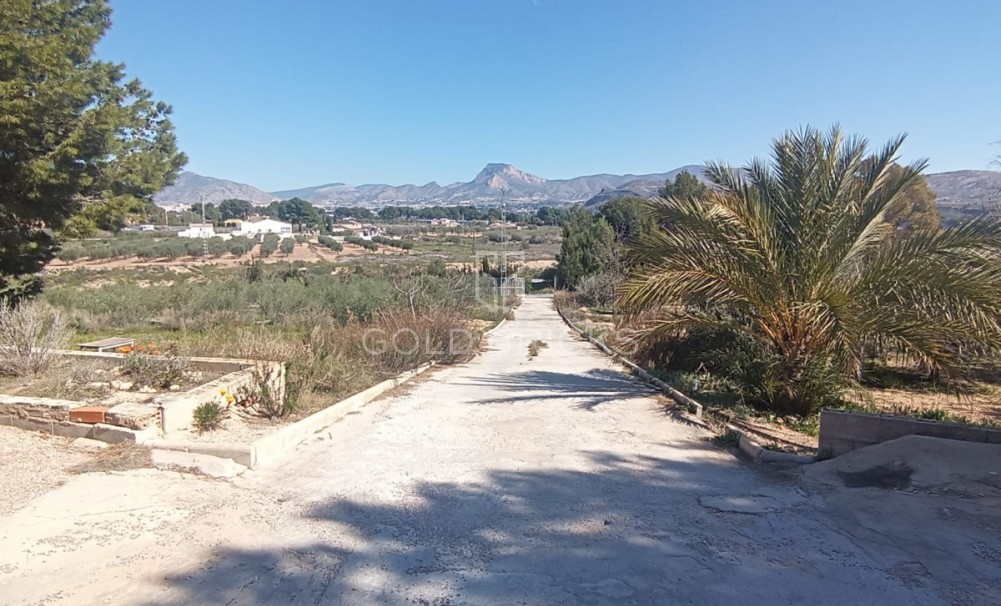 Wederverkoop ·  · Elda · Elda Centro