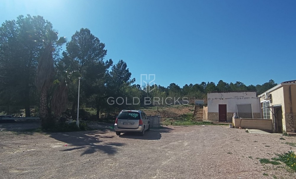 Wederverkoop ·  · Elda · Elda Centro