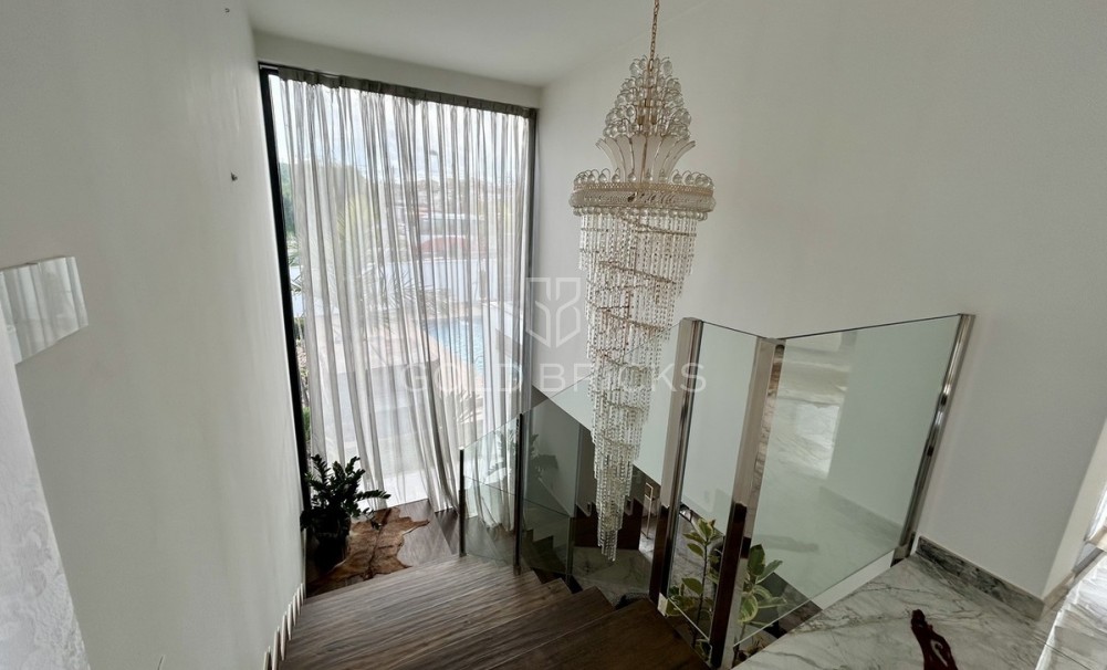 Wederverkoop ·  · Orihuela · Los Balcones