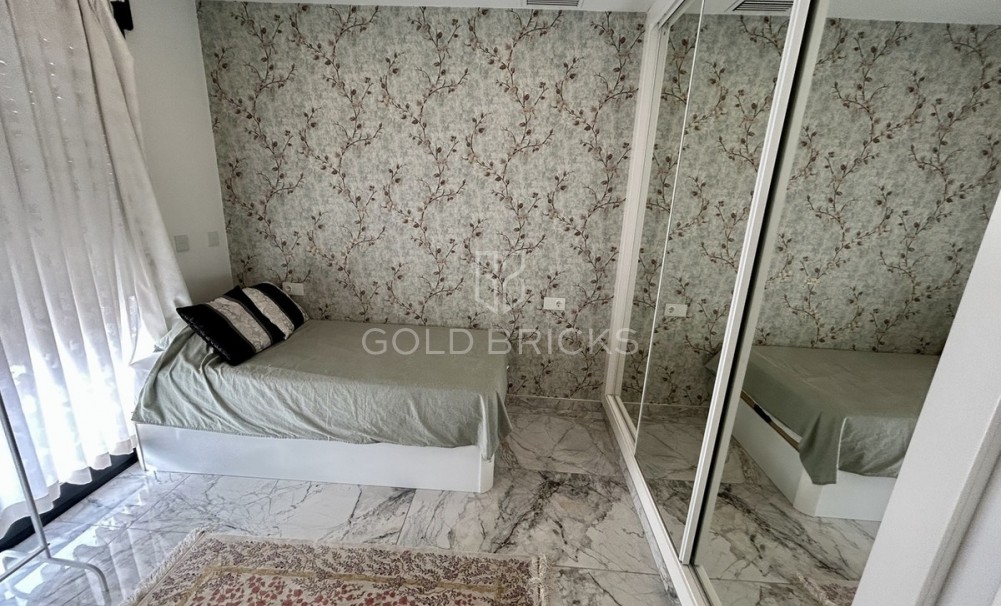 Wederverkoop ·  · Orihuela · Los Balcones