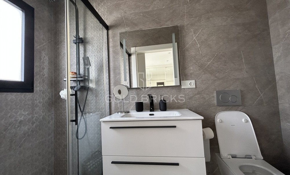 Wederverkoop ·  · Orihuela · Los Balcones