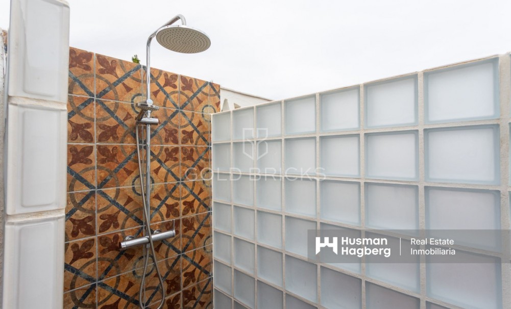 Återförsäljning ·  · Torrevieja · La Mata