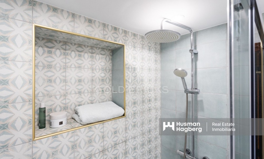 Återförsäljning ·  · Torrevieja · La Mata