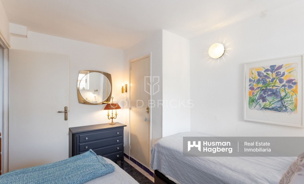 Återförsäljning ·  · Torrevieja · La Mata