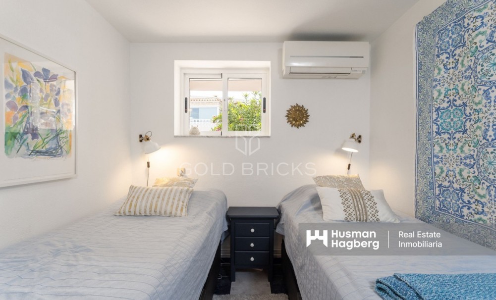 Återförsäljning ·  · Torrevieja · La Mata