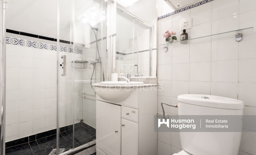 Återförsäljning ·  · Torrevieja · La Mata