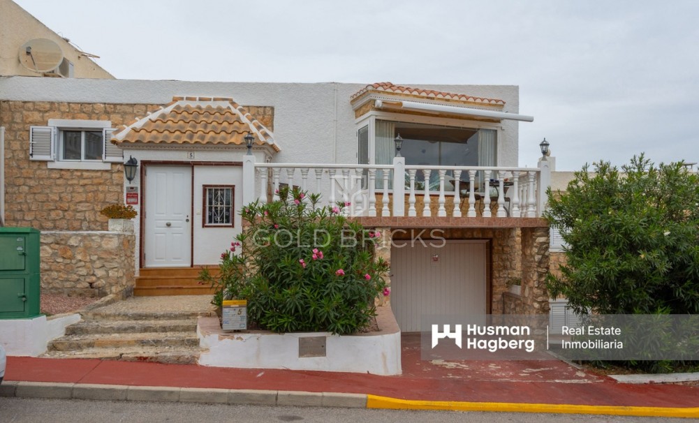 Återförsäljning ·  · Torrevieja · La Mata