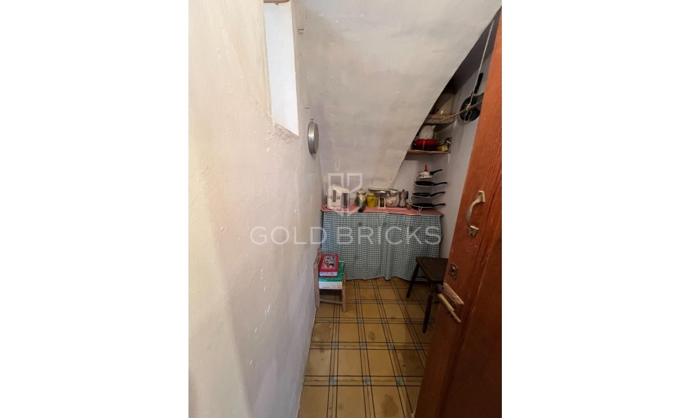 Wederverkoop ·  · Novelda · Estación