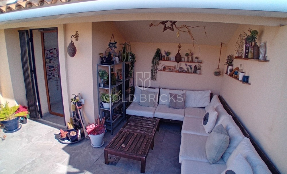 Wederverkoop ·  · Algorfa · La finca golf