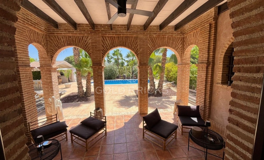 Wederverkoop ·  · Elche · Torrellano