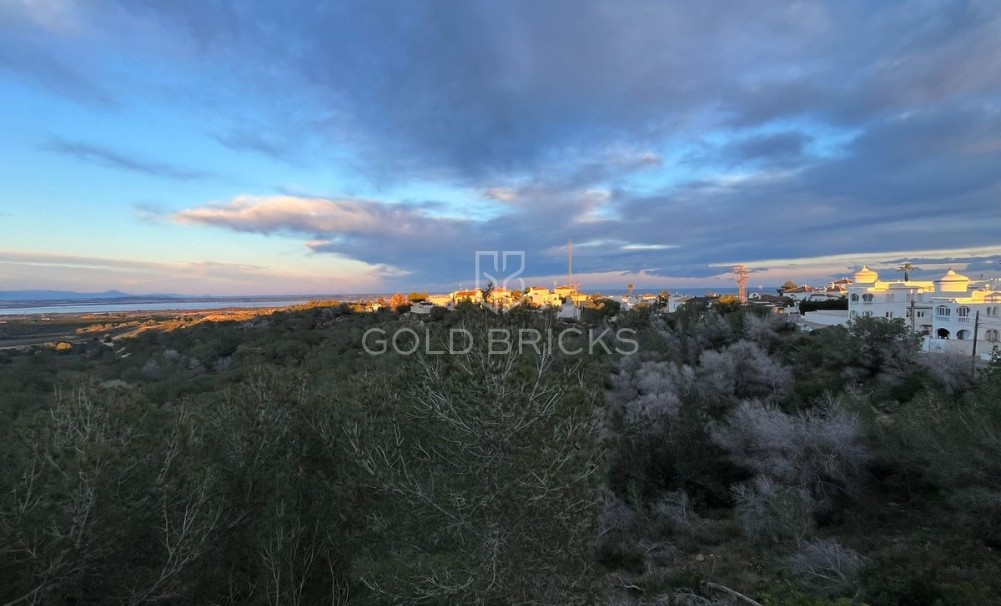 Wederverkoop ·  · Orihuela · Villamartin