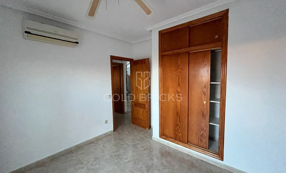 Wederverkoop ·  · Orihuela · Villamartin