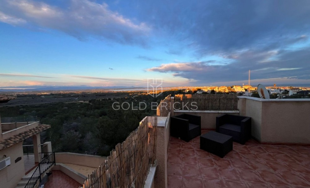 Wederverkoop ·  · Orihuela · Villamartin