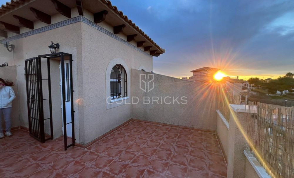 Wederverkoop ·  · Orihuela · Villamartin